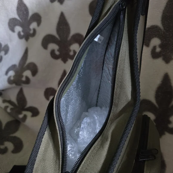 Picnic Sling Bag - Picture 6 of 6